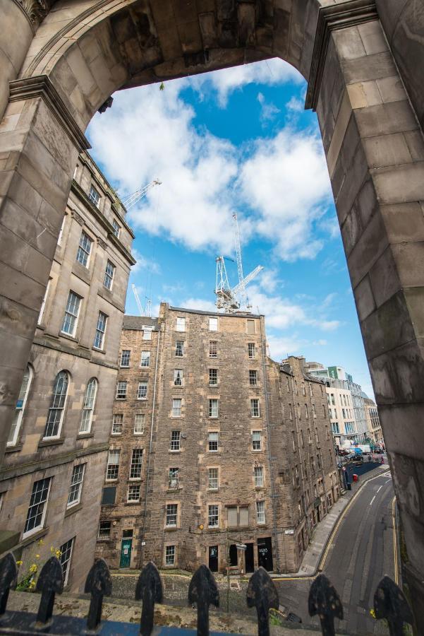 Downtown And Central 1 Bed In Edinburgh Exterior photo